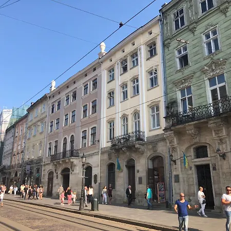 Апартаменти Loft Apartment Rynok Sqr 19