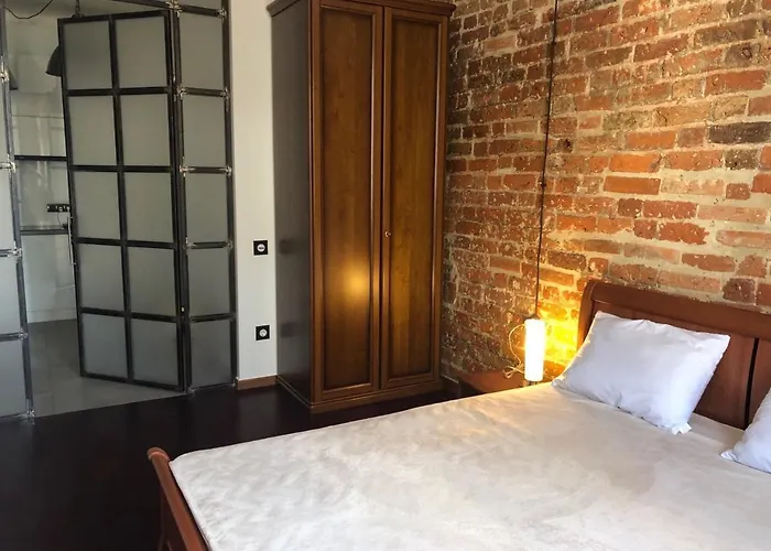 Loft Apartment Rynok Sqr 19 *